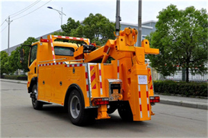 茄子河高速路拖车费